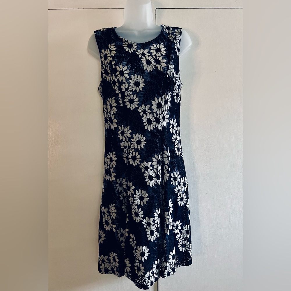 Tommy Hilfiger | Floral Sleeveless Lace Dress